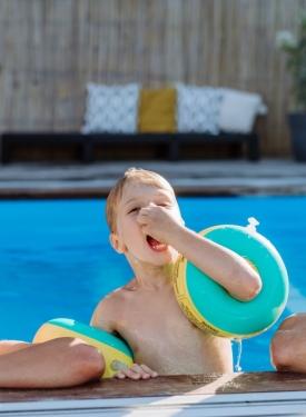 parent enfant hypersensible piscine