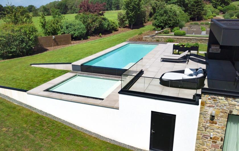 Vue aérienne d'une réalisation Piscines Ondine