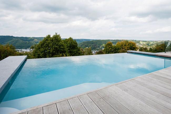 Piscines Ondine, vue époustouflante sur Malmedy